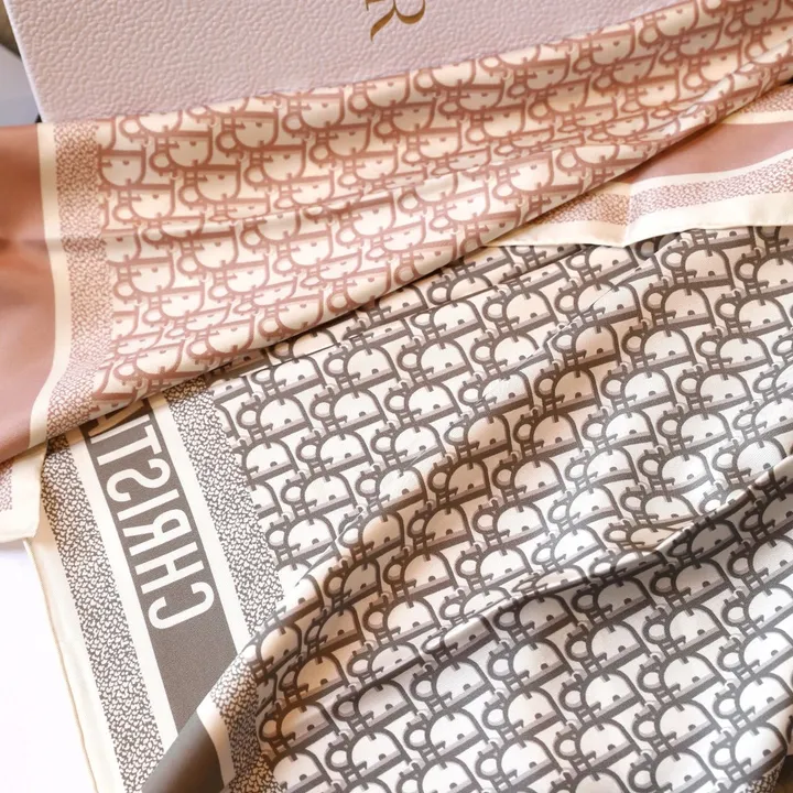 スーパーコピー ディオール マフラー