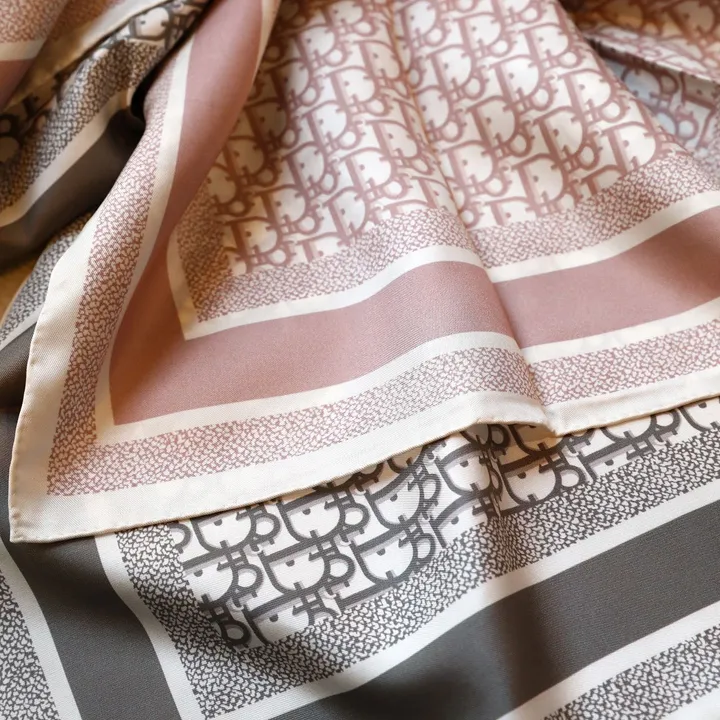 スーパーコピー ディオール マフラー