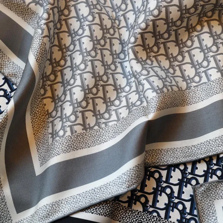 スーパーコピー ディオール マフラー