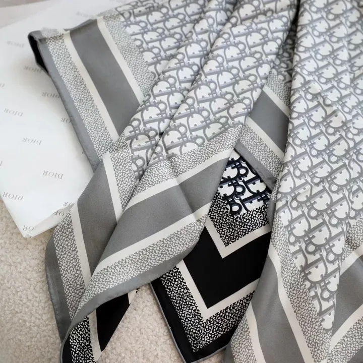 スーパーコピー ディオール マフラー