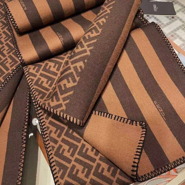 スーパーコピー フェンディ マフラー