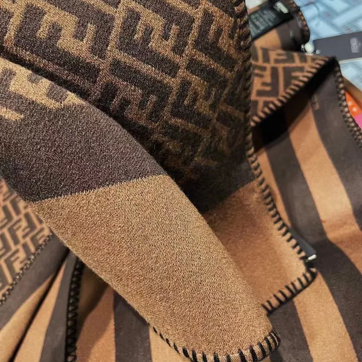 スーパーコピー フェンディ マフラー