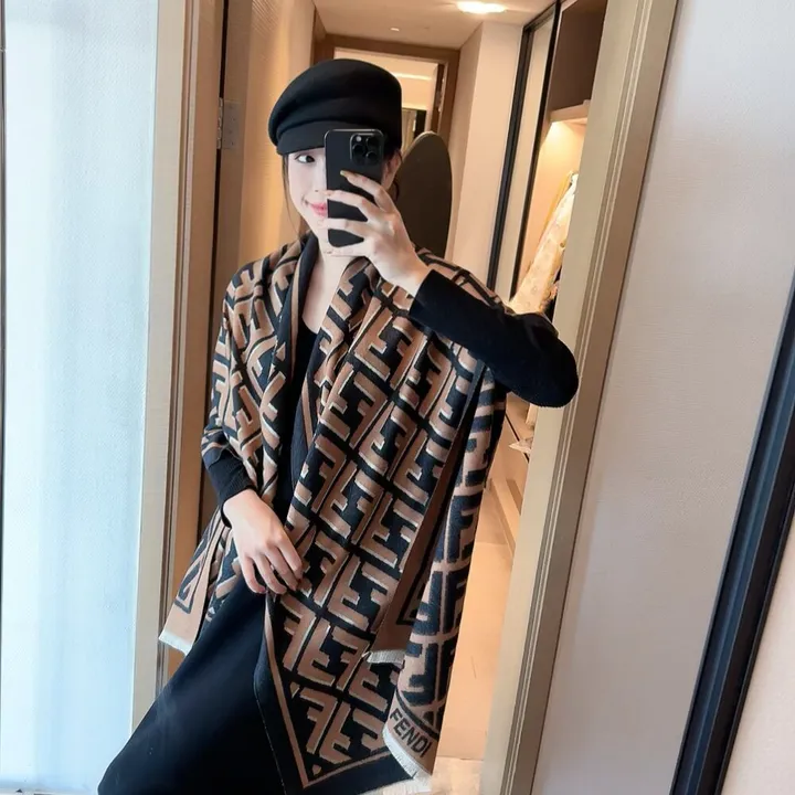 スーパーコピー フェンディ マフラー