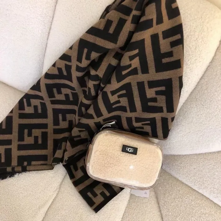 スーパーコピー フェンディ マフラー