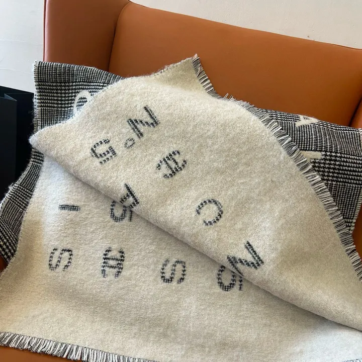 スーパーコピー シャネル マフラー