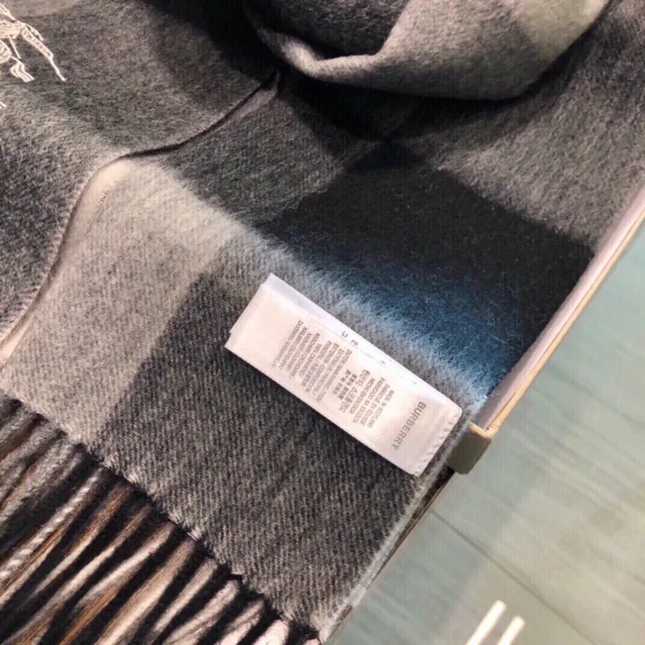 スーパーコピー バーバリー ス マフラー