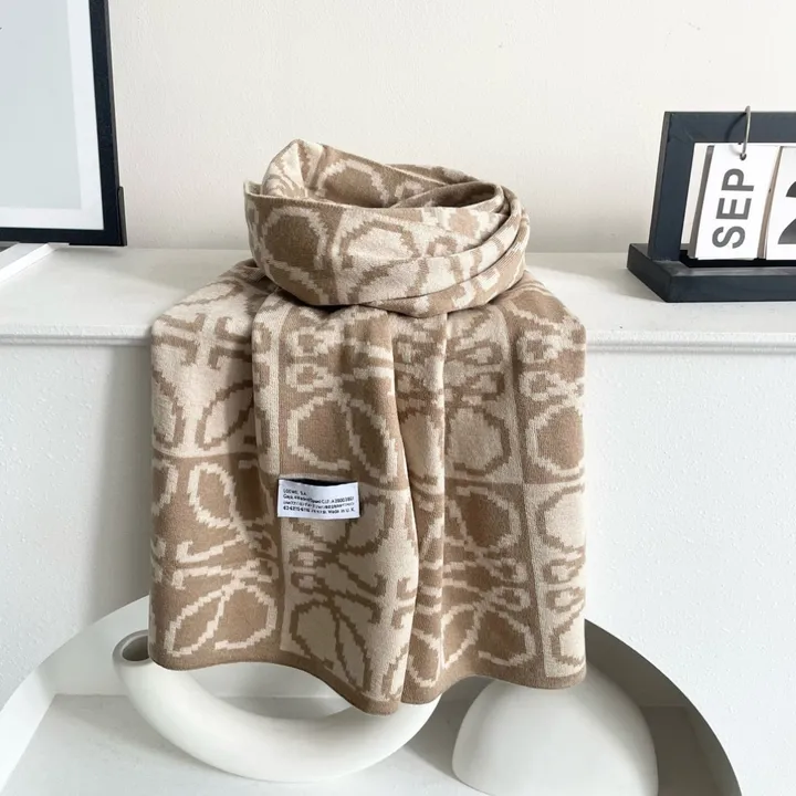 スーパーコピー ロエベ マフラー