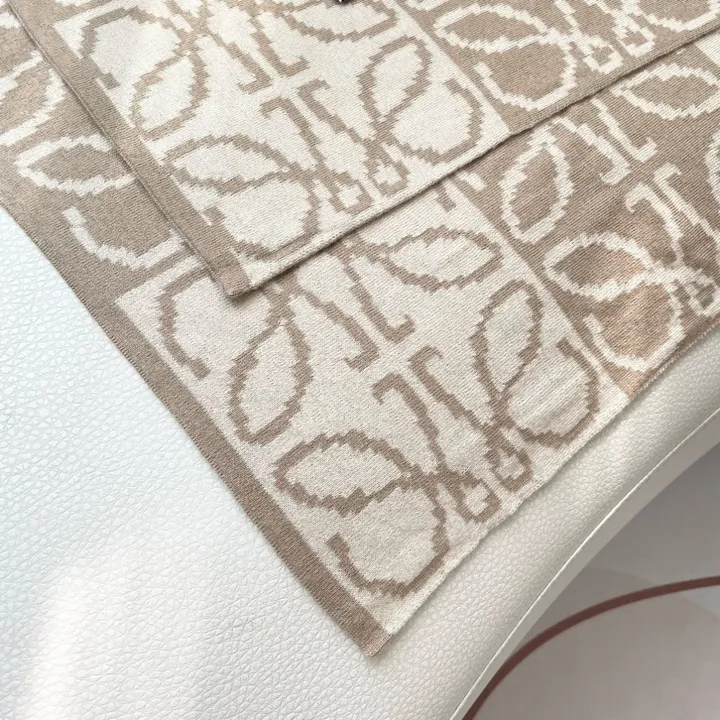 スーパーコピー ロエベ マフラー