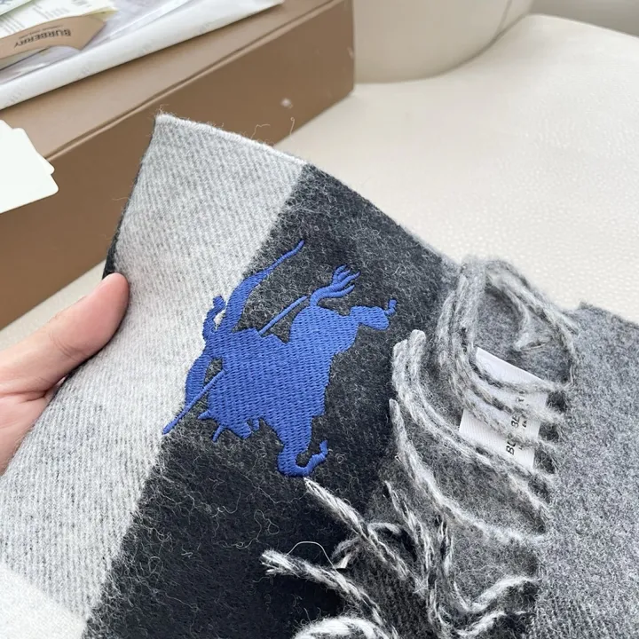 スーパーコピー バーバリー ス マフラー