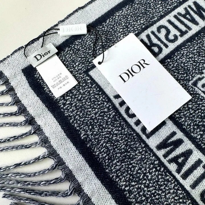 スーパーコピー ディオール マフラー