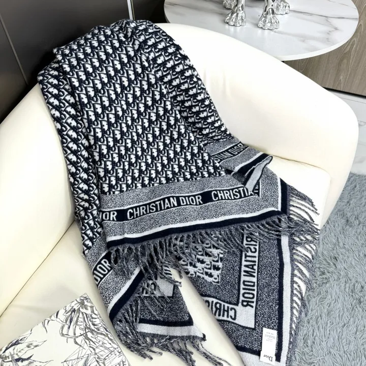 スーパーコピー ディオール マフラー