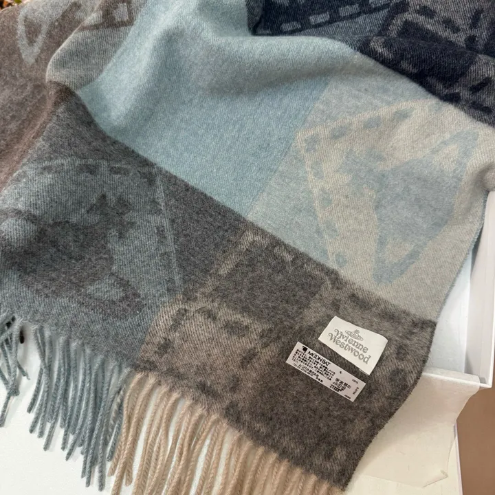 スーパーコピー ヴィヴィアン・ウエストウッド マフラー