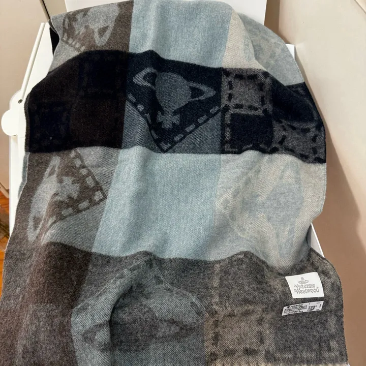 スーパーコピー ヴィヴィアン・ウエストウッド マフラー