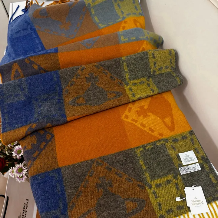 スーパーコピー ヴィヴィアン・ウエストウッド マフラー