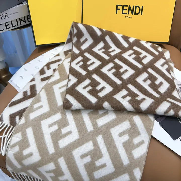 スーパーコピー フェンディ マフラー