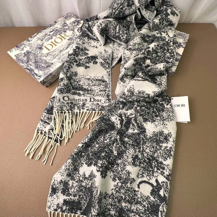 スーパーコピー ディオール マフラー