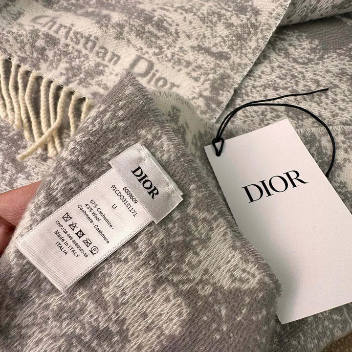 スーパーコピー ディオール マフラー