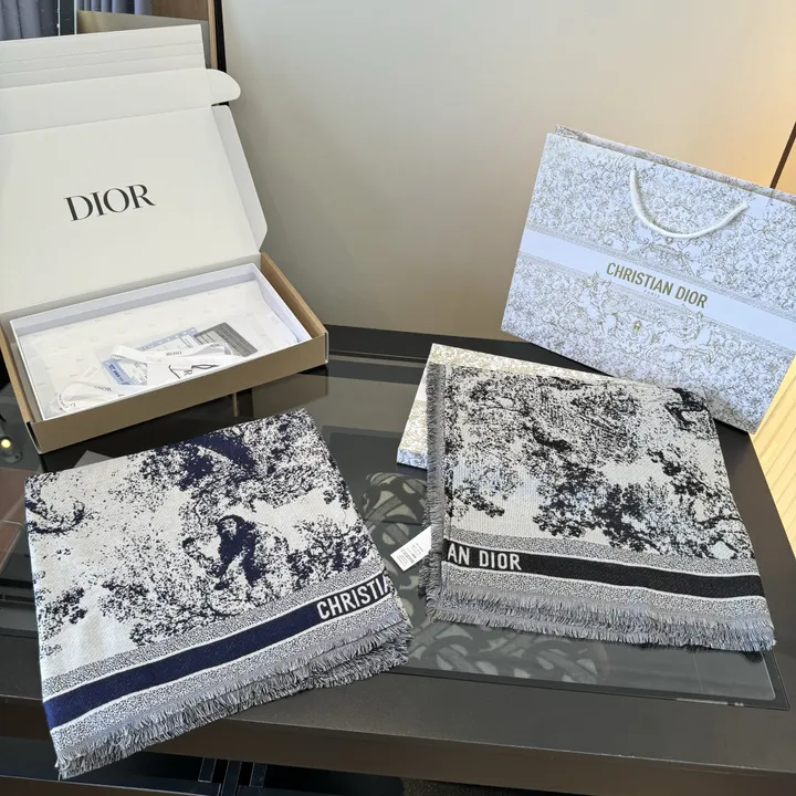 スーパーコピー ディオール マフラー