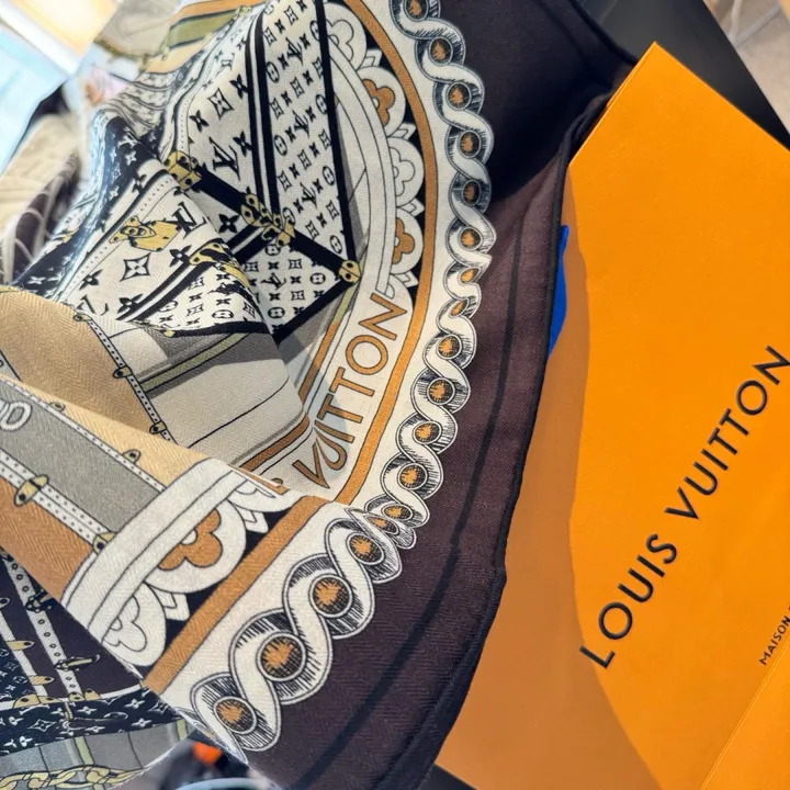 スーパーコピー ルイヴィトン マフラー