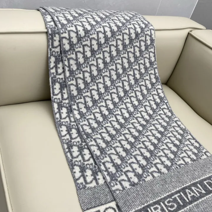 スーパーコピー ディオール マフラー