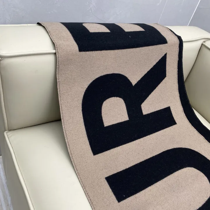 スーパーコピー バーバリー ス マフラー