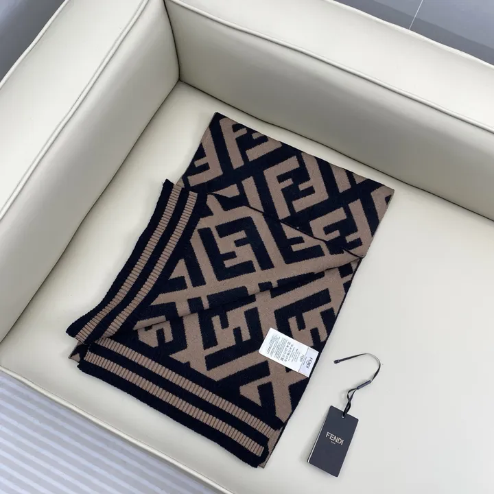 スーパーコピー フェンディ マフラー