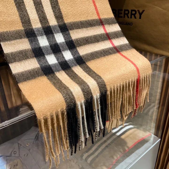 スーパーコピー バーバリー ス マフラー