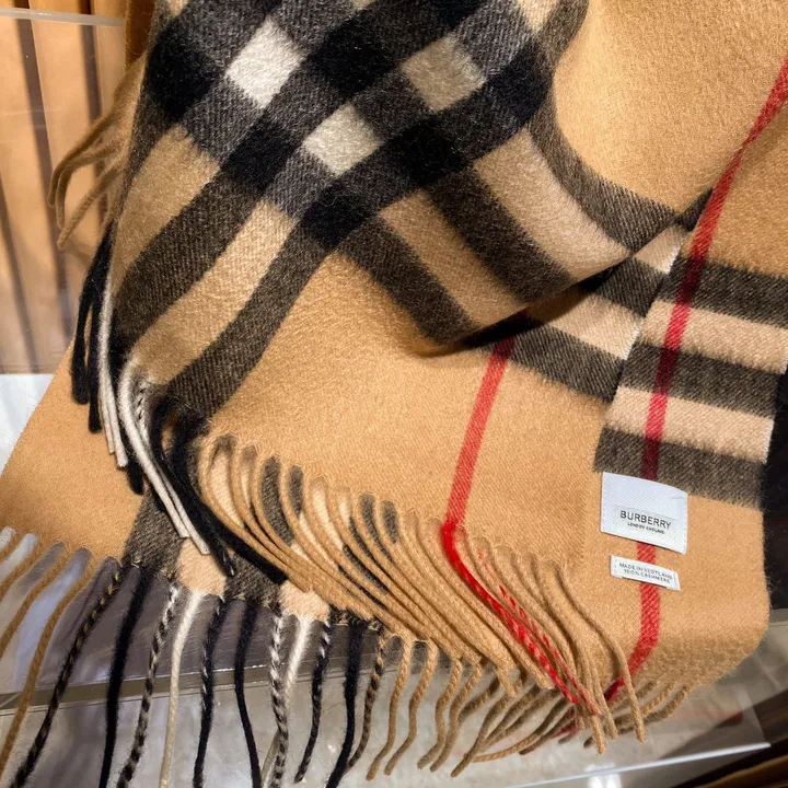 スーパーコピー バーバリー ス マフラー