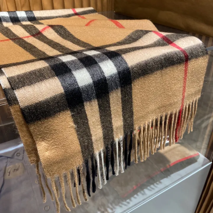 スーパーコピー バーバリー ス マフラー