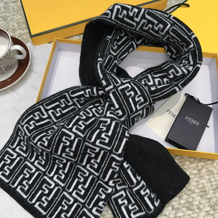 スーパーコピー フェンディ マフラー