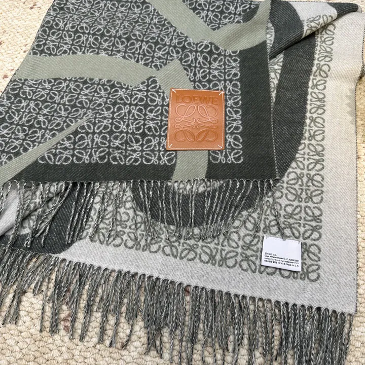 スーパーコピー ロエベ マフラー