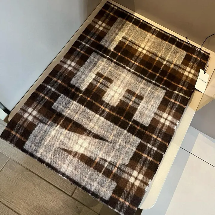 スーパーコピー セリーヌ マフラー