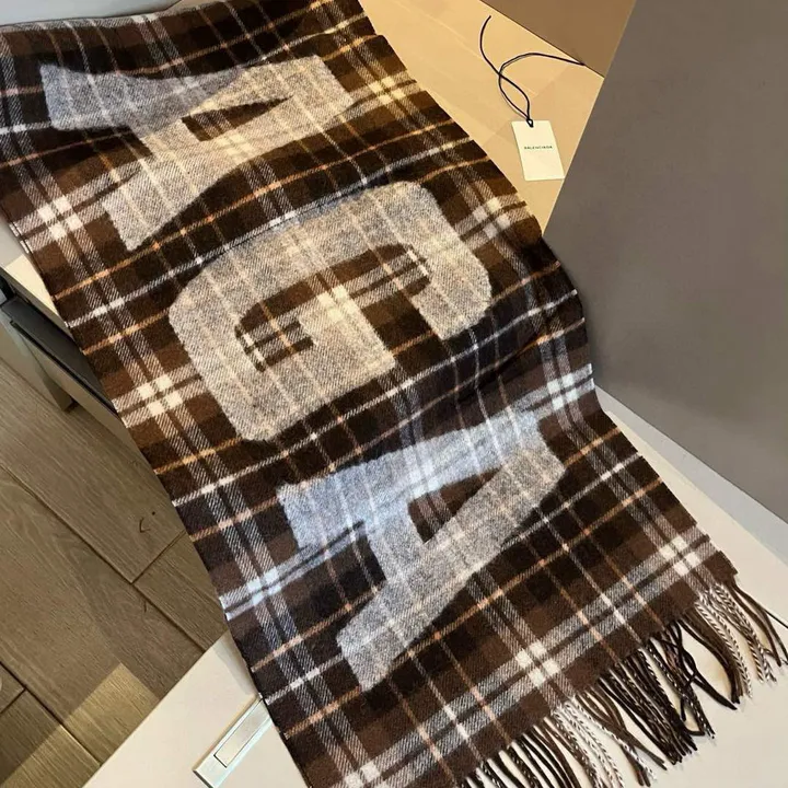 スーパーコピー セリーヌ マフラー