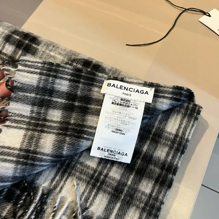 スーパーコピー セリーヌ マフラー