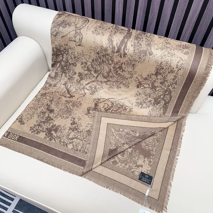 スーパーコピー ディオール マフラー