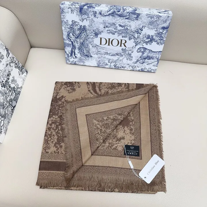 スーパーコピー ディオール マフラー