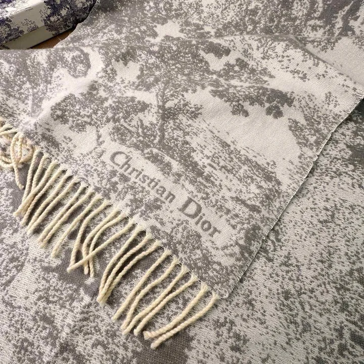 スーパーコピー ディオール マフラー