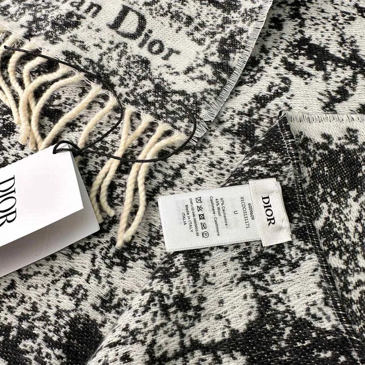 スーパーコピー ディオール マフラー