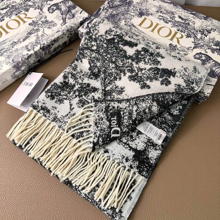 スーパーコピー ディオール マフラー