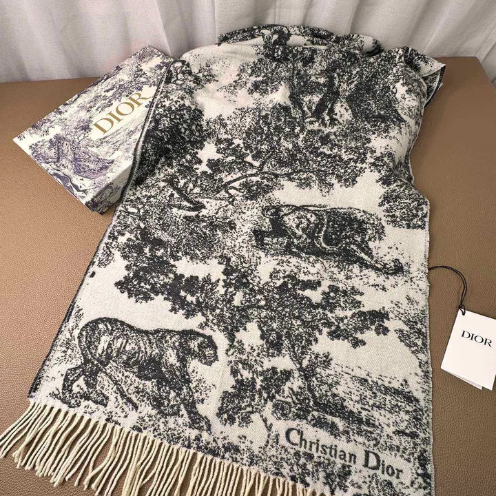 スーパーコピー ディオール マフラー