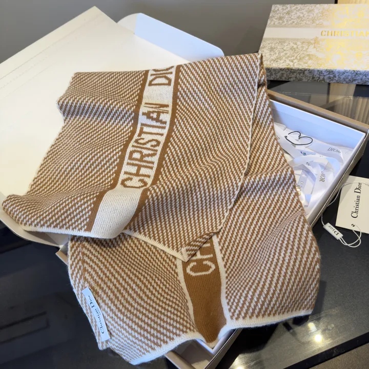 スーパーコピー ディオール マフラー