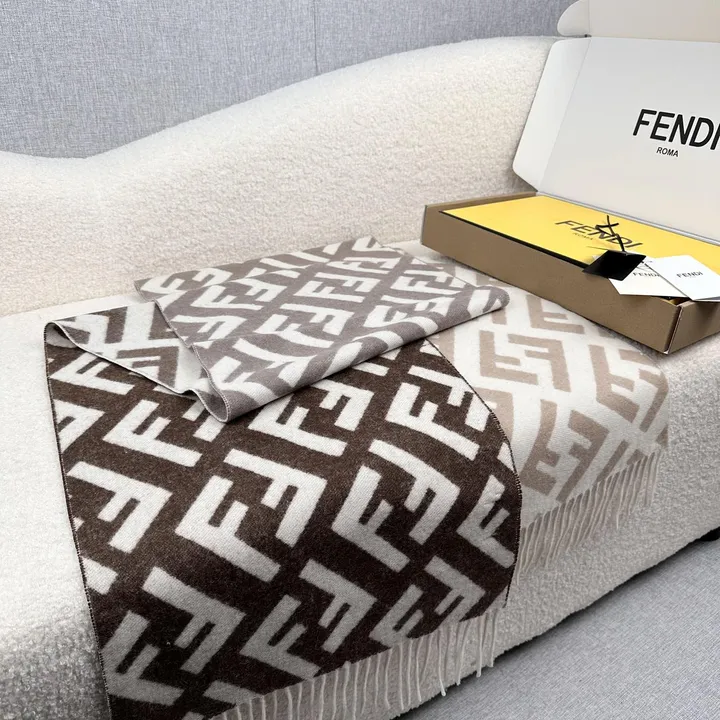 スーパーコピー フェンディ マフラー