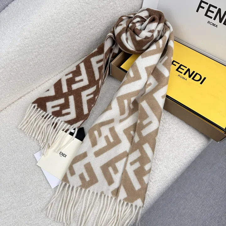 スーパーコピー フェンディ マフラー