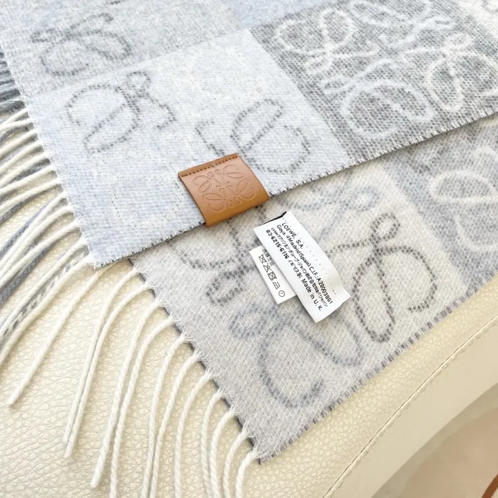 スーパーコピー ロエベ マフラー