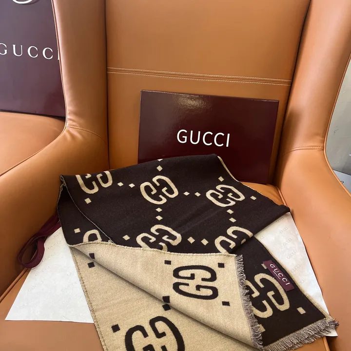 スーパーコピー グッチ マフラー