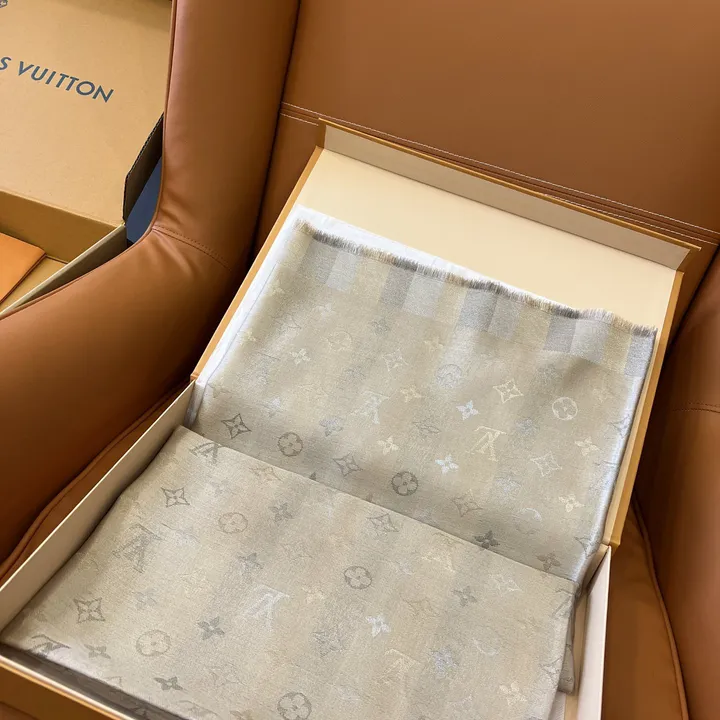 スーパーコピー ルイヴィトン マフラー