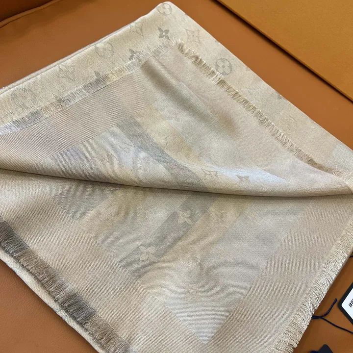 スーパーコピー ルイヴィトン マフラー