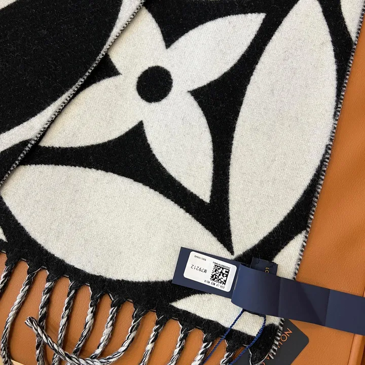 スーパーコピー ルイヴィトン マフラー