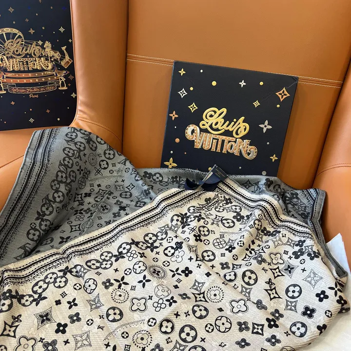 スーパーコピー ルイヴィトン マフラー