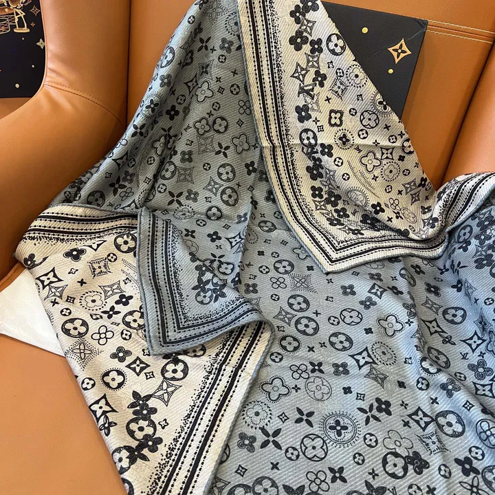 スーパーコピー ルイヴィトン マフラー